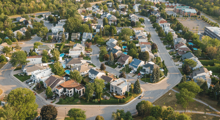 What Happens to the Housing Market When the Economy Slows Down?
